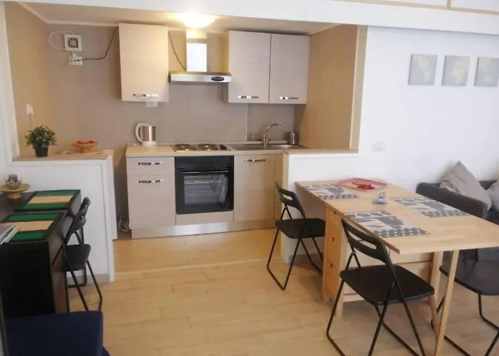 Apartment Bright Open Space In The Mm1 Pasteur Area
